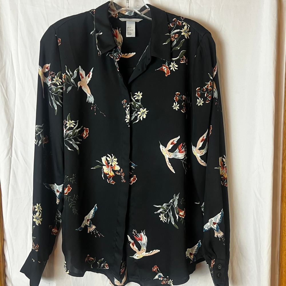 H&M Black Hummingbird Floral Button Down Blouse Size 4 Bird Print Long Sleeve